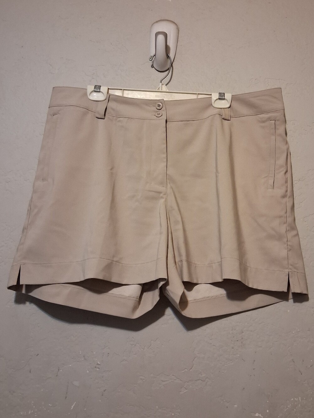 Maggie Lane Golf Short Ligh Beige Sz18 Women Pockets Performance Athletic